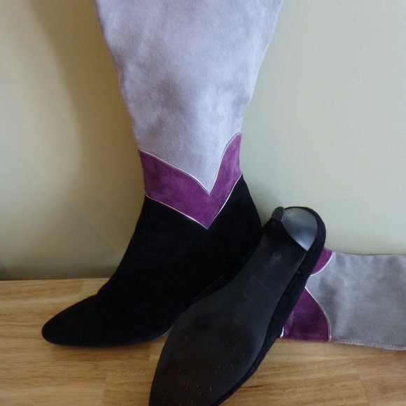 Wow boots check them out - Picture 3 of 10